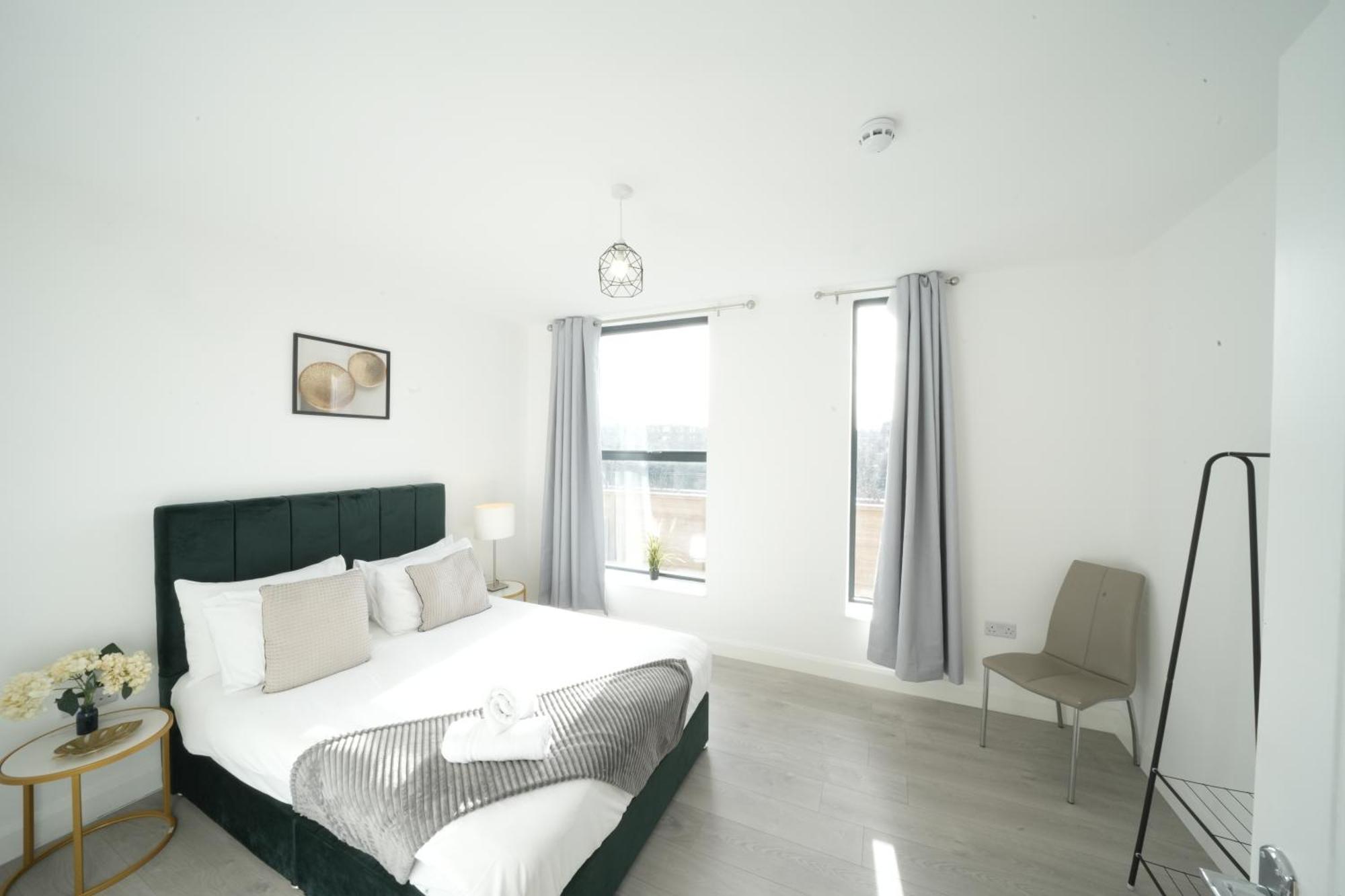 Ealing Broadway Great Stay 7-Minute Walk From The Underground Dış mekan fotoğraf