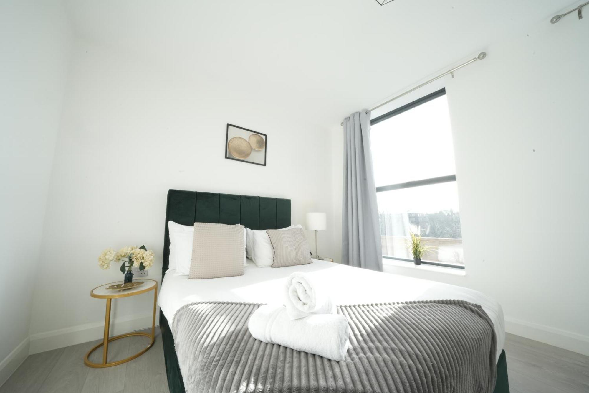 Ealing Broadway Great Stay 7-Minute Walk From The Underground Dış mekan fotoğraf