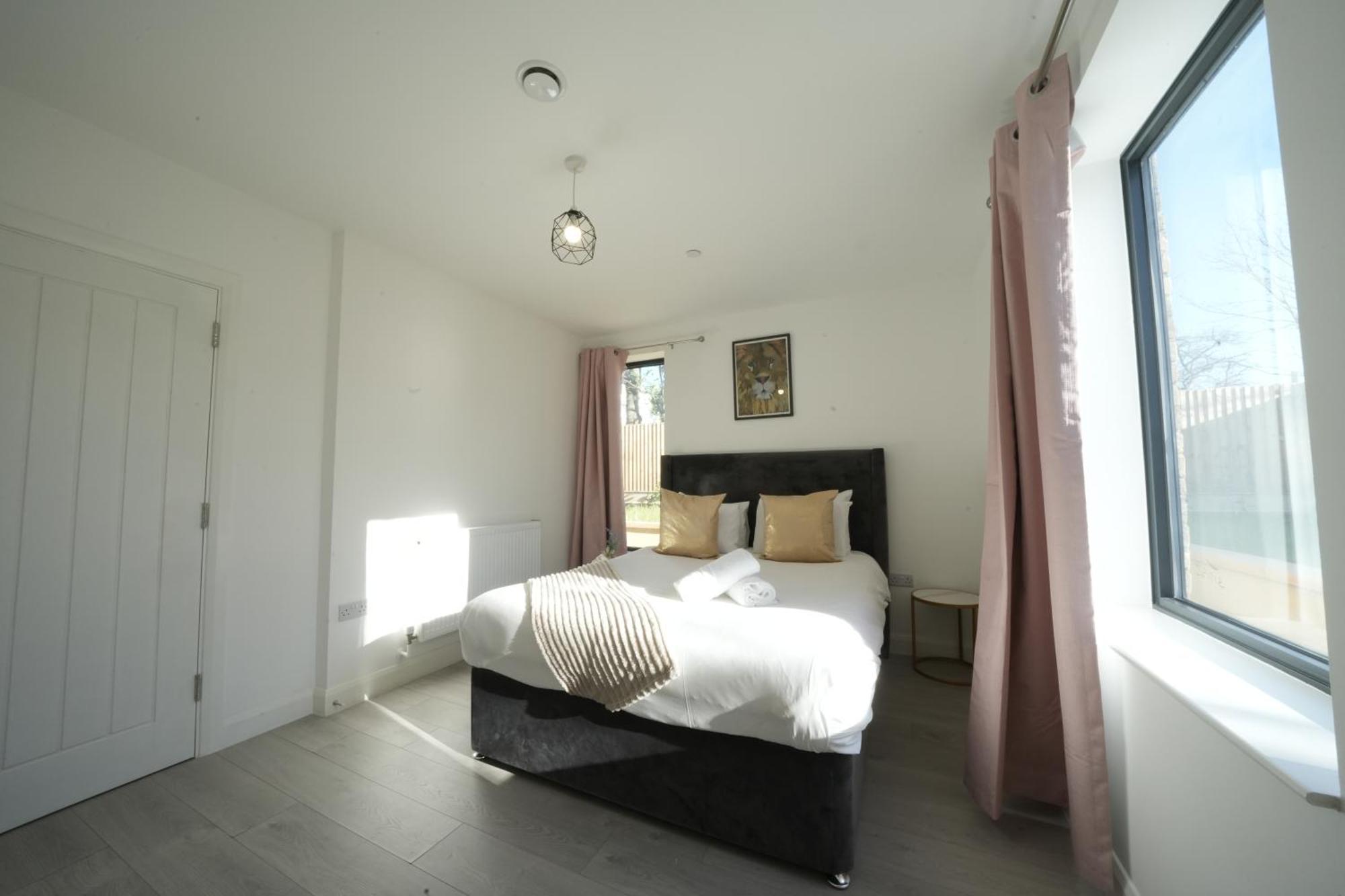 Ealing Broadway Great Stay 7-Minute Walk From The Underground Dış mekan fotoğraf