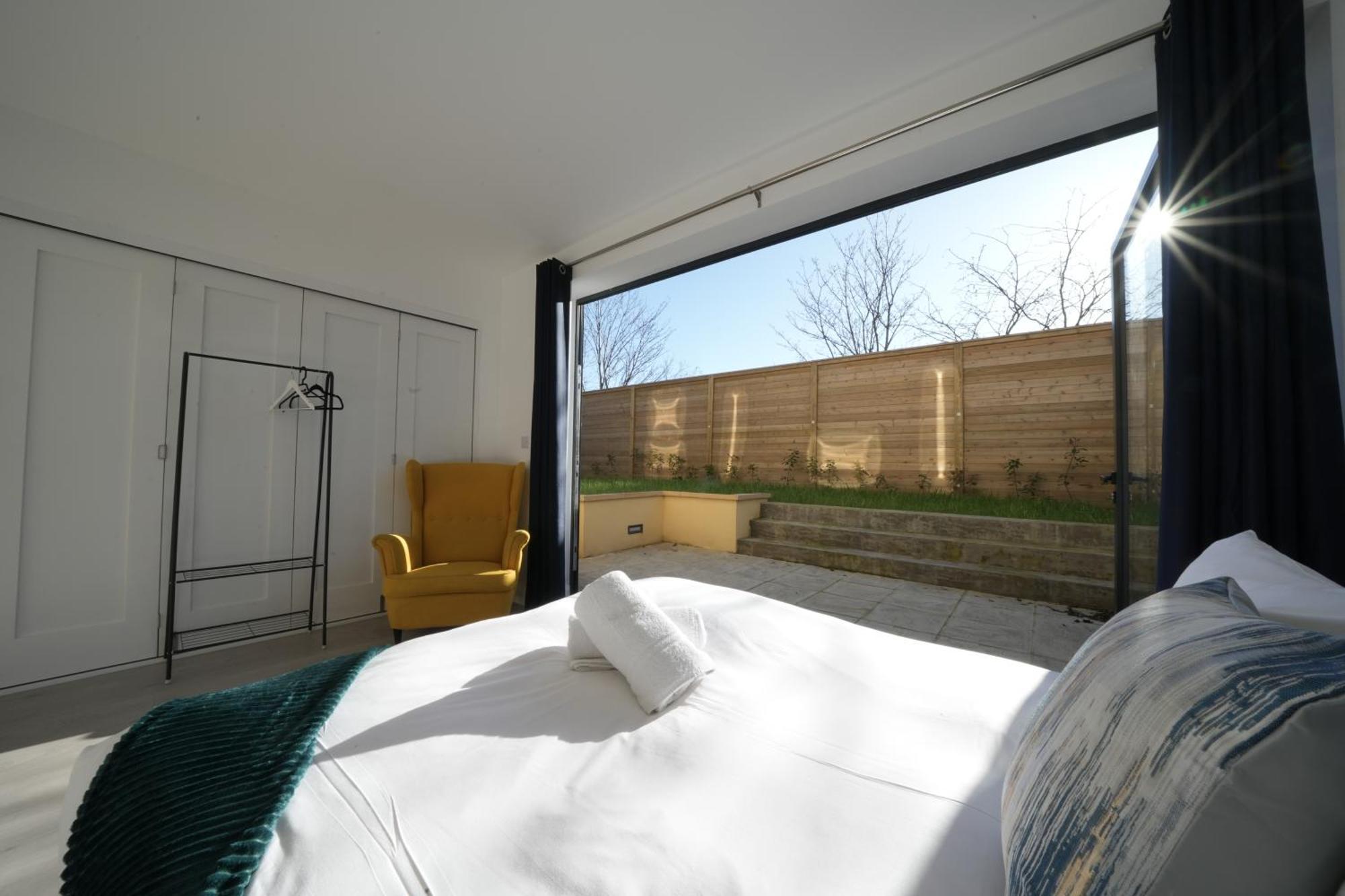 Ealing Broadway Great Stay 7-Minute Walk From The Underground Dış mekan fotoğraf