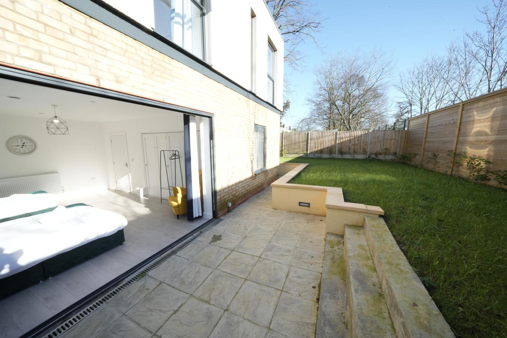 Ealing Broadway Great Stay 7-Minute Walk From The Underground Dış mekan fotoğraf