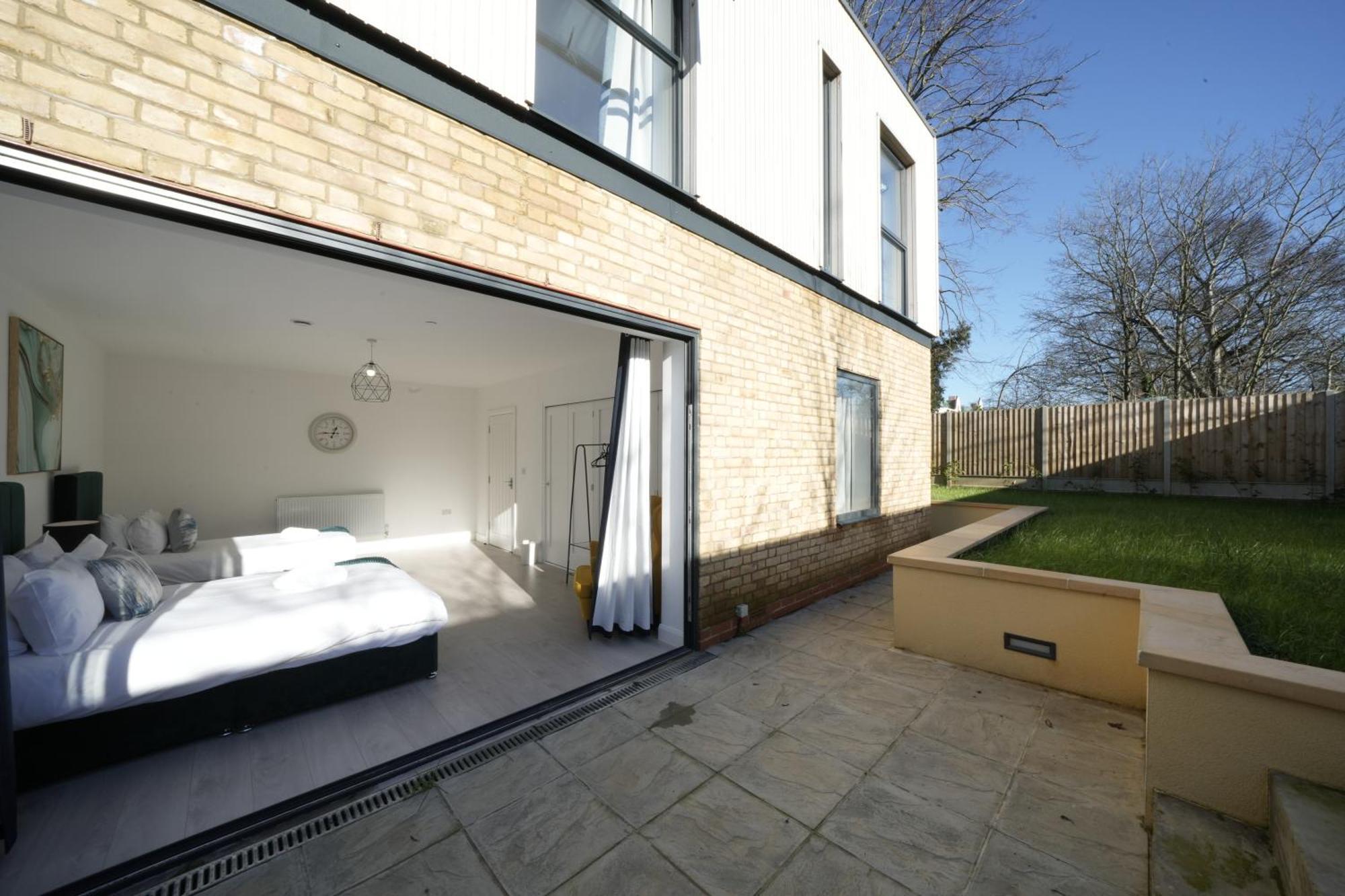 Ealing Broadway Great Stay 7-Minute Walk From The Underground Dış mekan fotoğraf