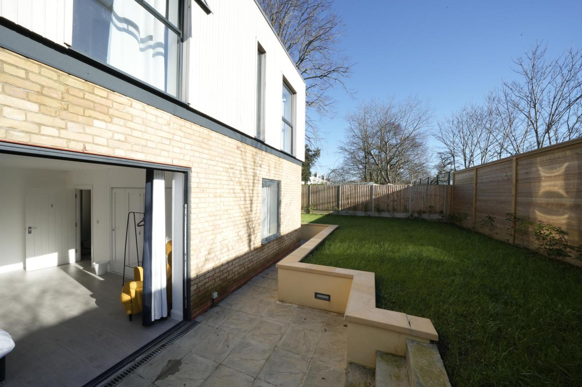 Ealing Broadway Great Stay 7-Minute Walk From The Underground Dış mekan fotoğraf
