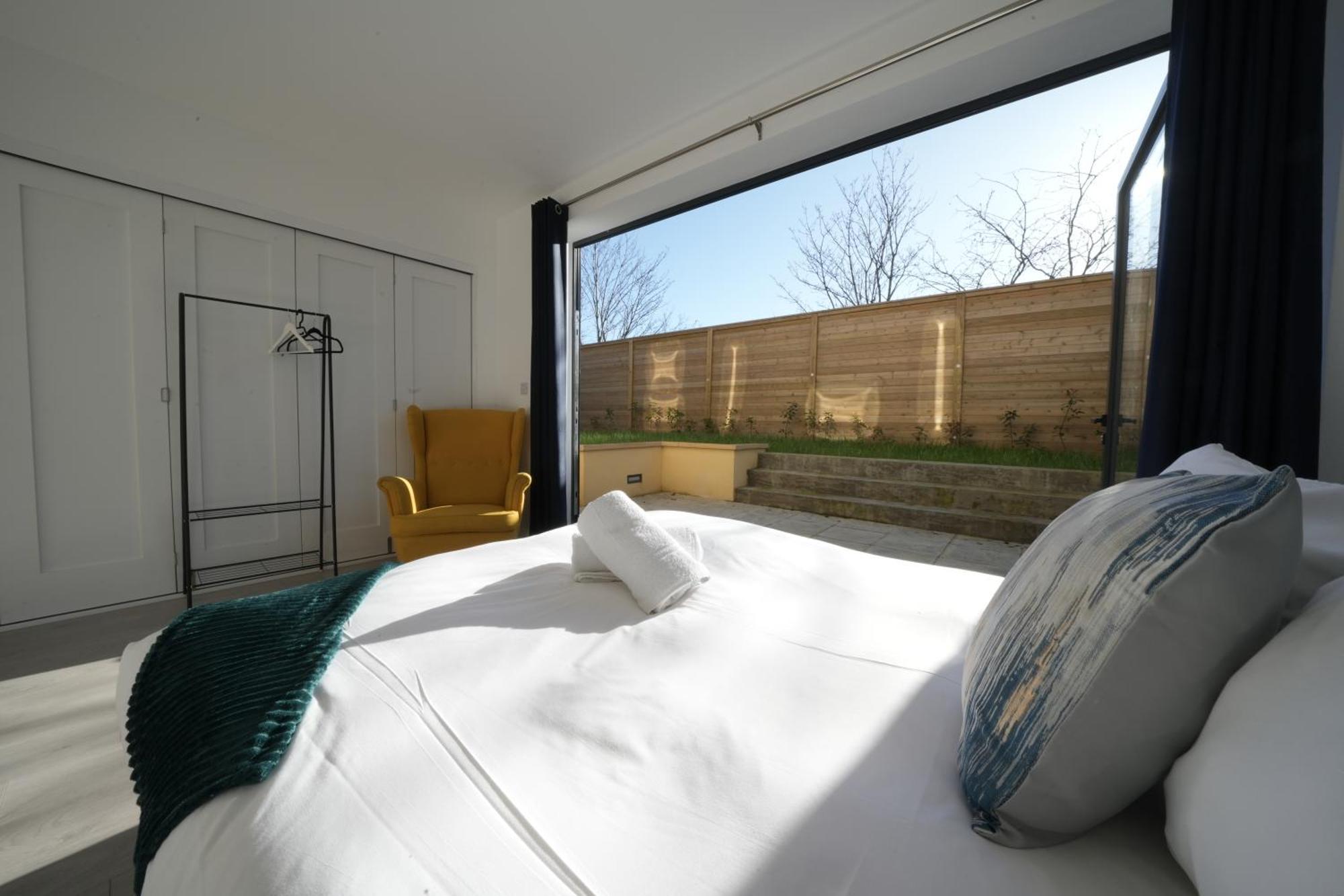 Ealing Broadway Great Stay 7-Minute Walk From The Underground Dış mekan fotoğraf
