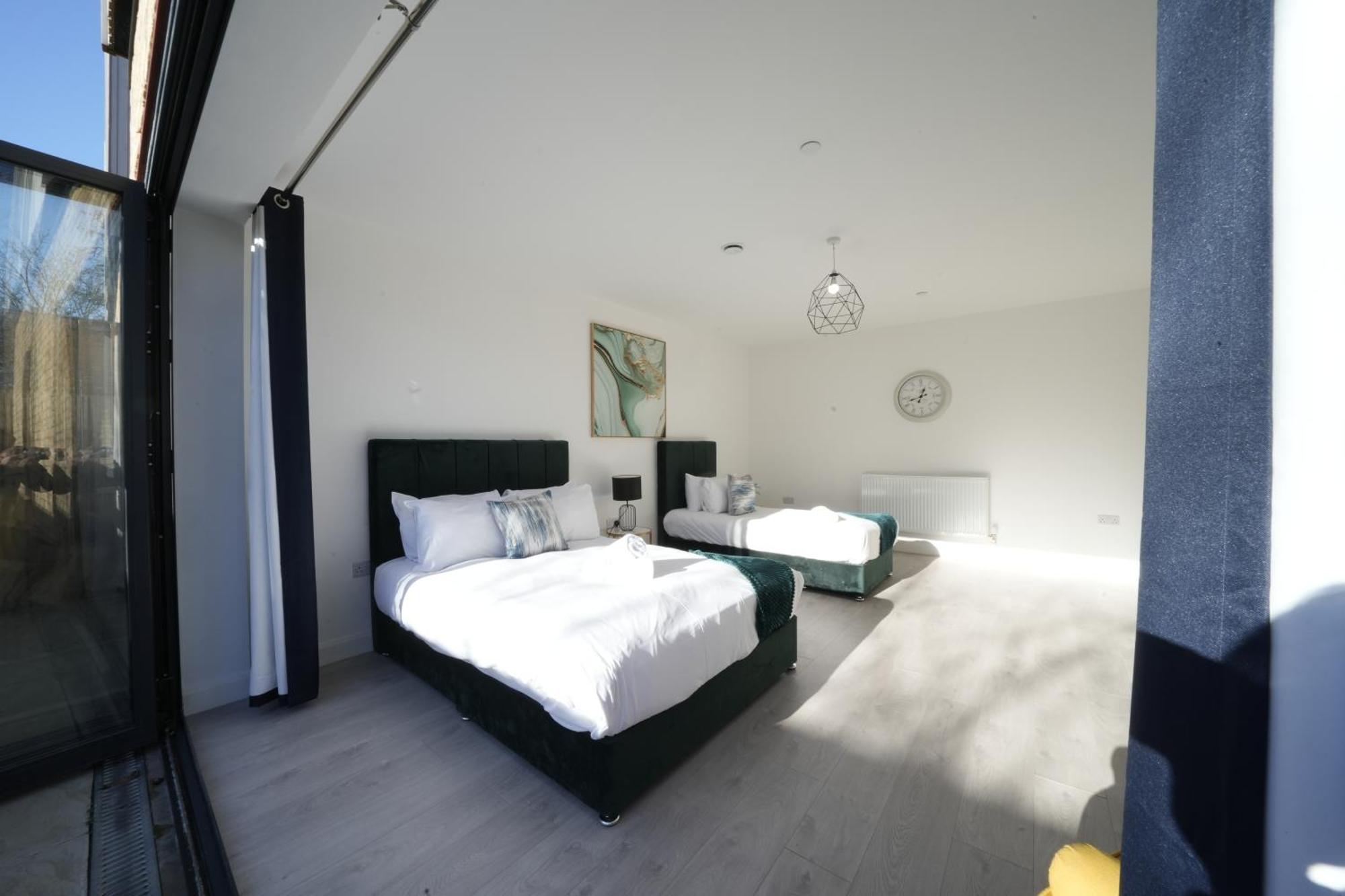 Ealing Broadway Great Stay 7-Minute Walk From The Underground Dış mekan fotoğraf