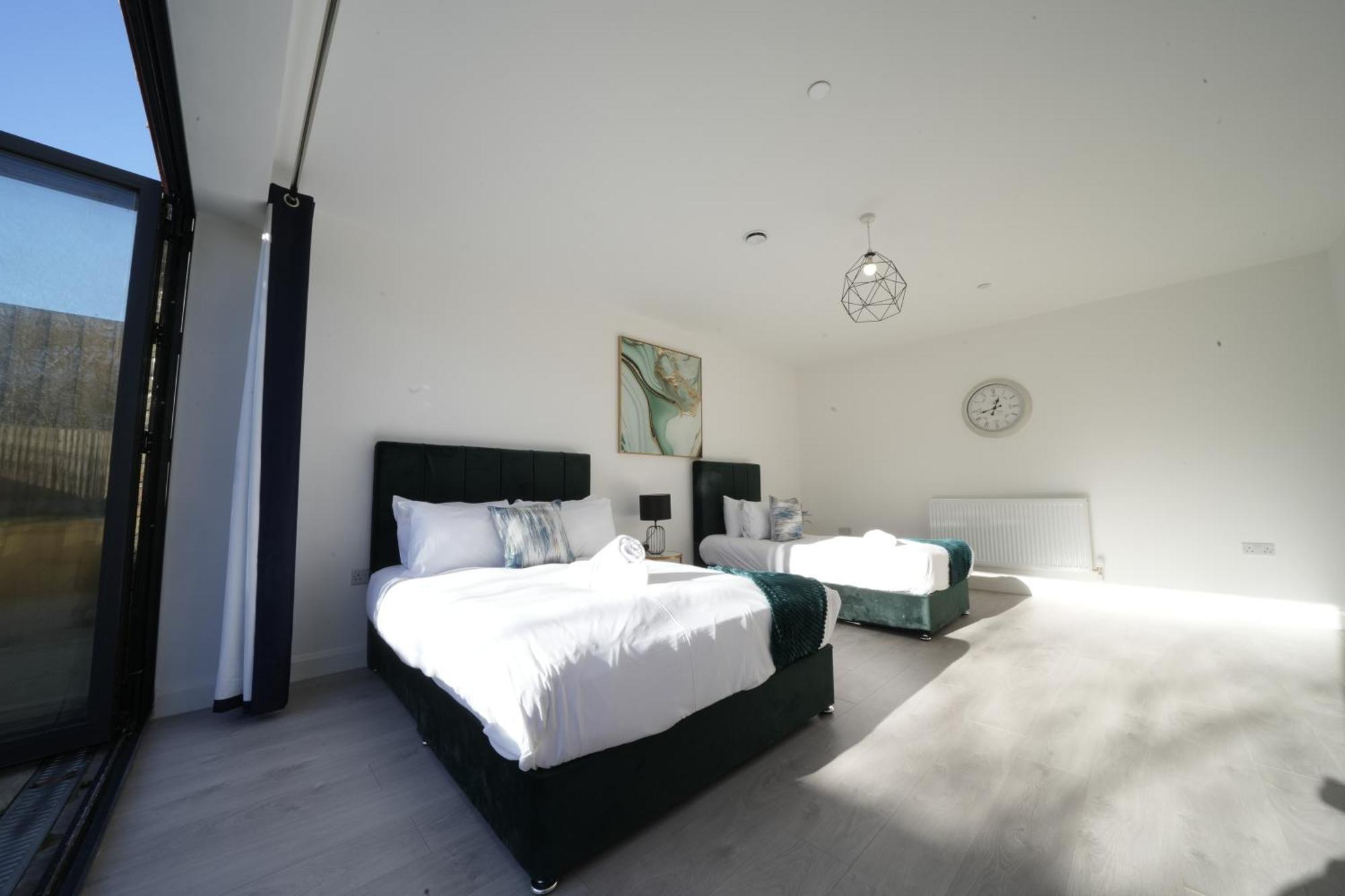 Ealing Broadway Great Stay 7-Minute Walk From The Underground Dış mekan fotoğraf