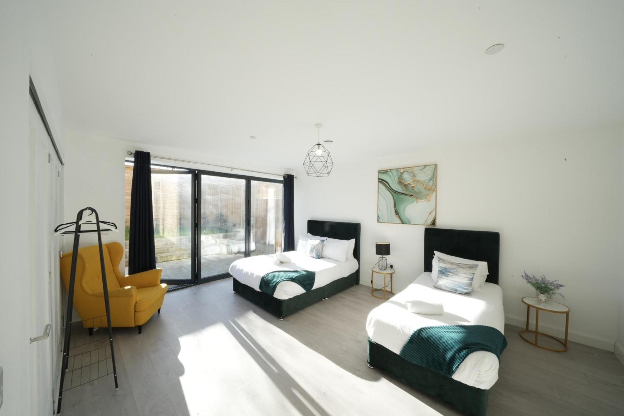 Ealing Broadway Great Stay 7-Minute Walk From The Underground Dış mekan fotoğraf