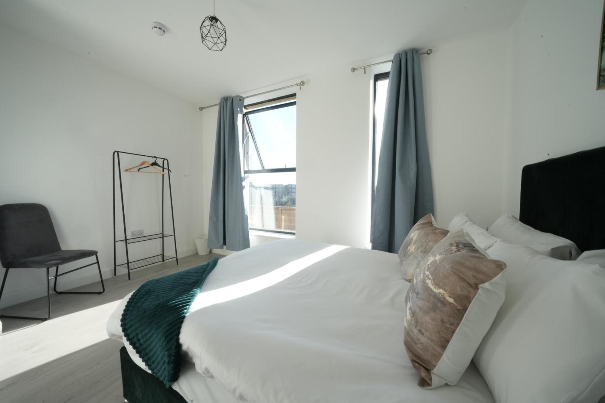 Ealing Broadway Great Stay 7-Minute Walk From The Underground Dış mekan fotoğraf