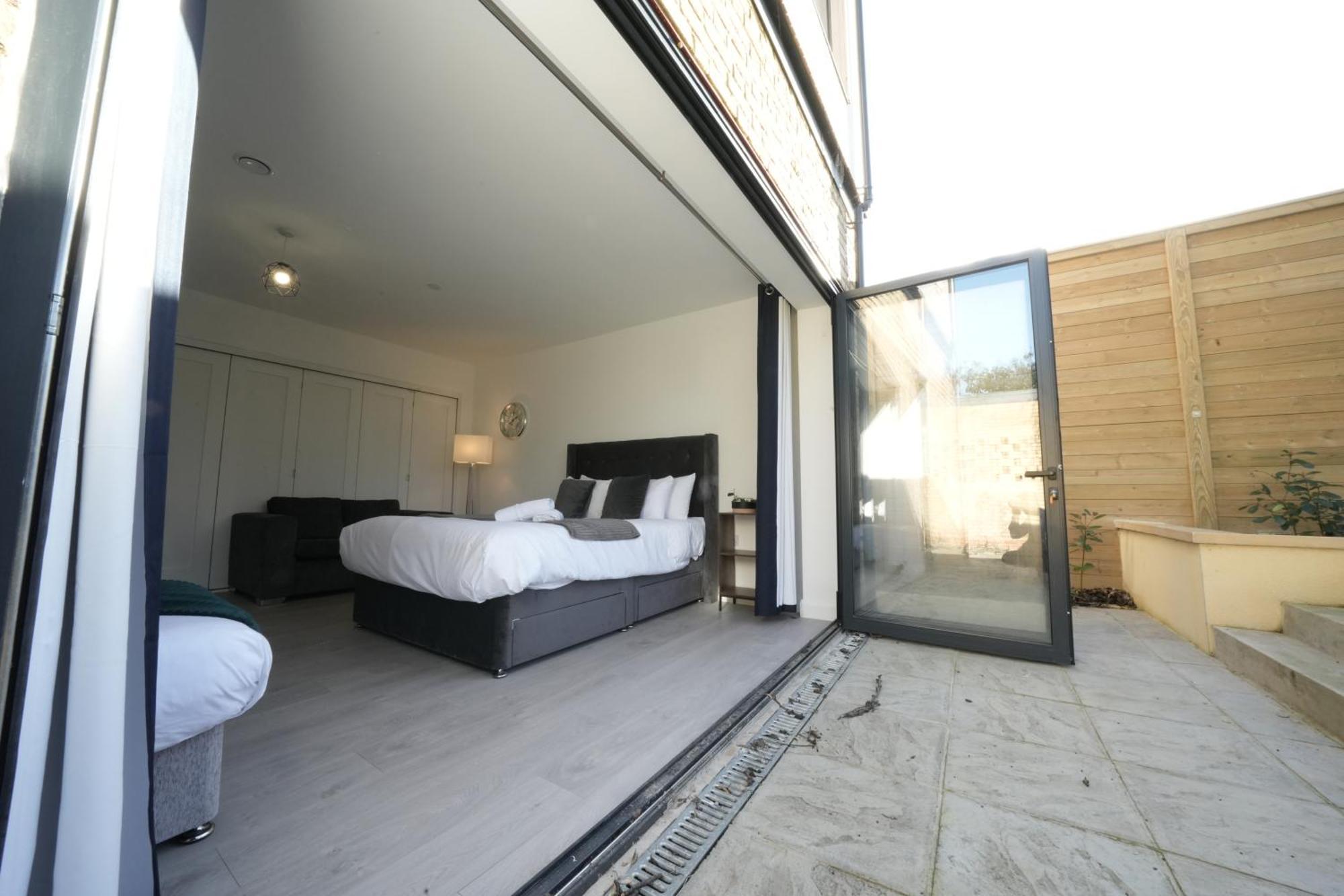 Ealing Broadway Great Stay 7-Minute Walk From The Underground Dış mekan fotoğraf