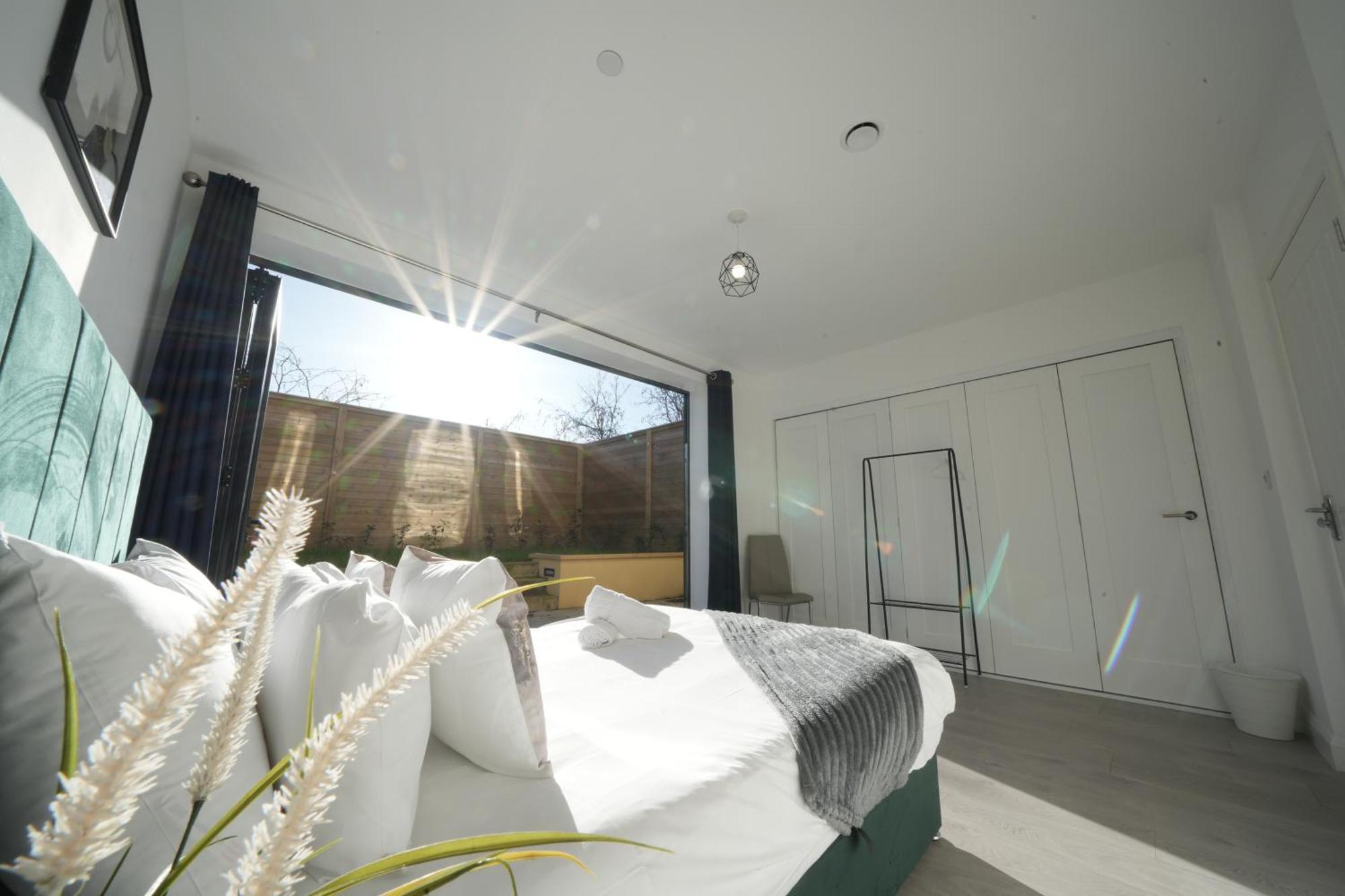 Ealing Broadway Great Stay 7-Minute Walk From The Underground Dış mekan fotoğraf