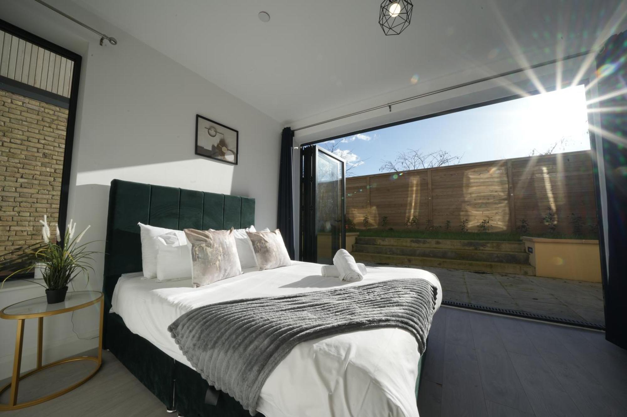 Ealing Broadway Great Stay 7-Minute Walk From The Underground Dış mekan fotoğraf